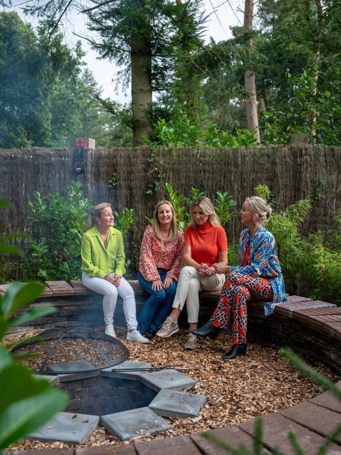 Zen-bungalow No 4 Met Sauna En Hottub Hébergement de vacances Rheezerveen